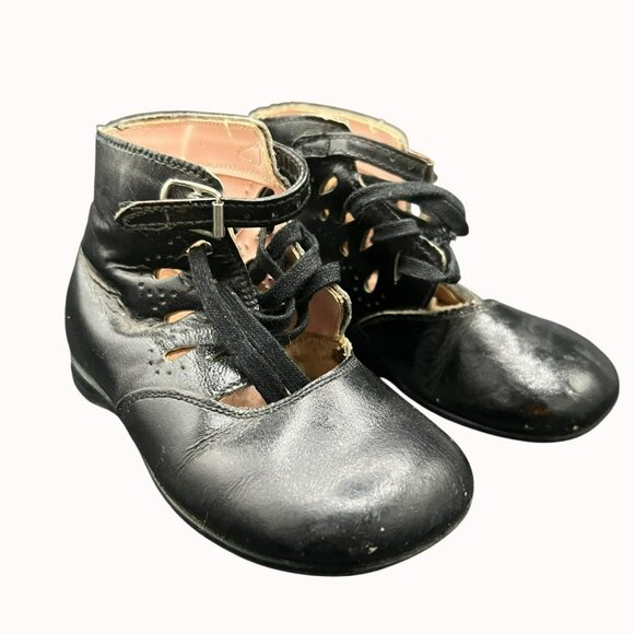 Vintage Childrens Girls Shoes Black Leather Ankle Boots Lace Up Side Buckle 1940 - Picture 1 of 7